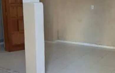 Imagem: A casa possui 1 Dormitório, 1 Banheiro, 40m² de Área e está