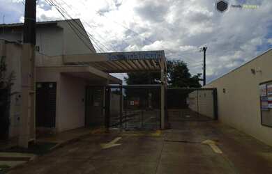 Imagem: A casa em condomínio possui 2 Dormitórios, 1 Banheiro, 1 Vaga