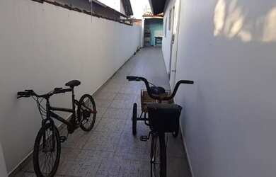 Imagem 2: Linda casa toda em porcelanato no bairro Cibratel 2 em Itanhaém - SP