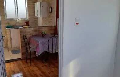 Imagem: A kitnet possui 1 Dormitório, 1 Banheiro e está localizado