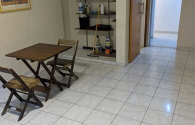 Imagem: O apartamento possui 1 Dormitório, 1 Banheiro, 42m² de Área