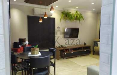 Imagem: A casa em condomínio possui 3 Dormitórios, 3 Banheiros, 2