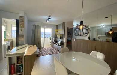 Imagem: O apartamento possui 3 Dormitórios, 2 Banheiros, 1 Vaga na