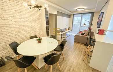 Imagem: O apartamento possui 2 Dormitórios, 3 Banheiros, 1 Vaga na