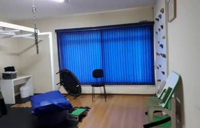 Imagem: A casa possui 5 Dormitórios, 4 Banheiros, 1 Vaga na garagem