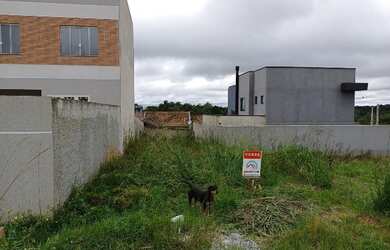 Imagem: O terreno possui 180m² de Área e está localizado em Embu