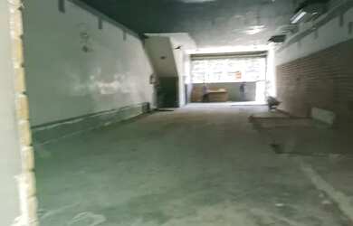 Imagem 12: Salão comercial para locação na rua Itapura - Vão livre 4 banheiros