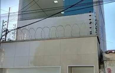 Imagem: A casa possui 5 Dormitórios, 4 Banheiros, 3 Vagas na garagem