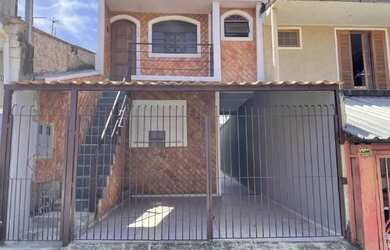 Imagem: A casa possui 3 Dormitórios, 2 Banheiros, 180m² de Área e