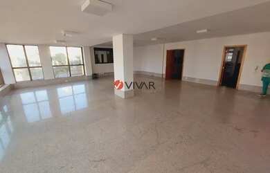 Imagem: O apartamento possui 4 Dormitórios, 5 Banheiros, 5 Vagas na