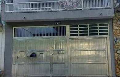 Imagem: A casa possui 2 Dormitórios, 2 Banheiros, 2 Vagas na garagem