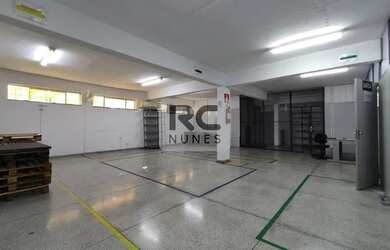 Imagem: O depósito possui 210m² de Área e está localizado em Paraíso