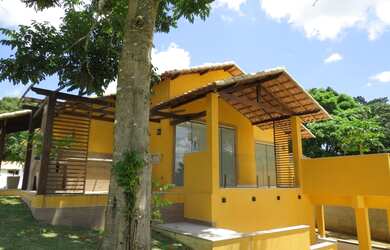 Imagem: A casa em condomínio possui 4 Dormitórios, 4 Banheiros, 2