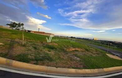 Imagem: O terreno à venda possui 620m² de Área e está localizado