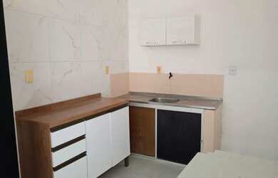 Imagem: A casa em condomínio possui 1 Dormitório, 1 Banheiro, 80m²