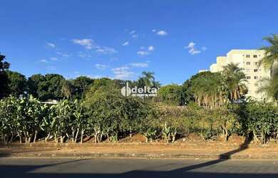 Imagem 5: Área disponível para venda no bairro Chácaras Tubalina E Quartel em...