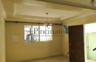 Imagem: A casa em condomínio possui 3 Dormitórios, 2 Banheiros, 2