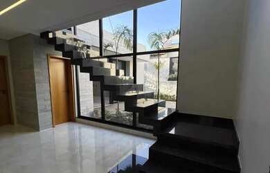 Imagem 6: Sobrado no mirante do lago