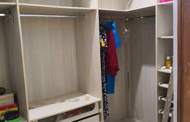 Imagem 15: Casa em quadra central. Piscina, Churrasqueira, VarandaeGuarda roupa