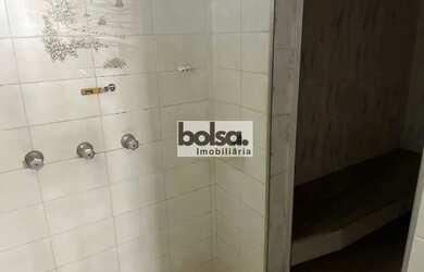 Imagem 9: Casa Espaçosa com 3 Dormitórios (2 Suítes), 305m² Construídos e Terreno de 508m² Conforto