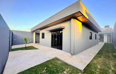 Imagem 2: OPORTUNIDADE IMPERDÍVEL LINDA CASA ESPAÇOSA E COMPLETA MF