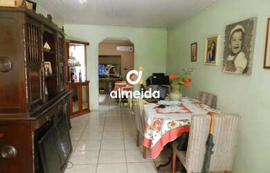 Imagem 3: CASA 3 DORMITÓRIOS. 160m² de Área, 2 Vagas na garageme3 Dormitórios