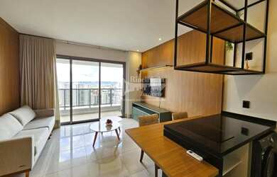 Imagem: O apartamento possui 1 Dormitório, 1 Banheiro, 1 Vaga na garagem