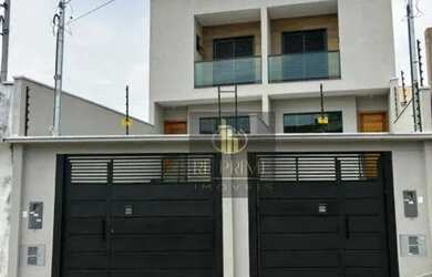 Imagem: A casa possui 3 Dormitórios, 3 Banheiros, 5 Vagas na garagem