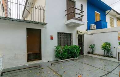 Imagem: O depósito possui 3 Vagas na garagem, 282m² de Área, Imóvel