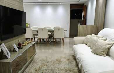 Imagem: O apartamento possui 3 Dormitórios, 2 Banheiros, 2 Vagas na