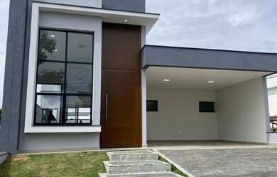 Imagem: A casa em condomínio possui 3 Dormitórios, 3 Banheiros e 4