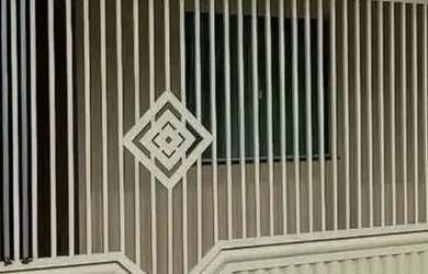 Imagem: O apartamento possui 3 Dormitórios, 1 Banheiro, 1 Vaga na garagem