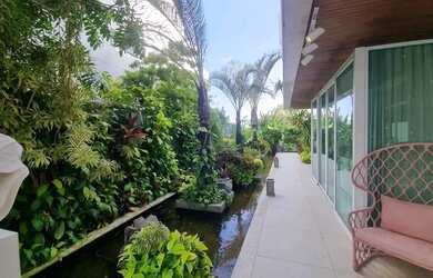 Imagem 7: Casa de alto padrão em condomínio fechado a venda no bairro de Lourdes...