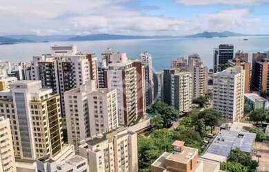 Imagem: O apartamento possui 1 Dormitório, 1 Banheiro, 43m² de Área