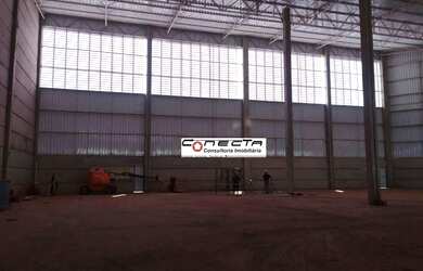 Imagem: O depósito possui 5 Vagas na garagem, 5000m² de Área e Imóvel