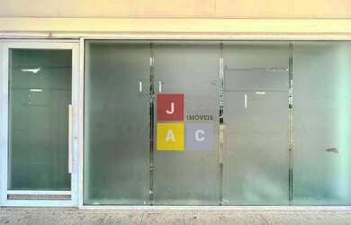 Imagem: O depósito possui 1 Vaga na garagem, 100m² de Área e está