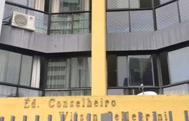 Imagem: O apartamento possui 2 Dormitórios, 3 Banheiros, 1 Vaga na