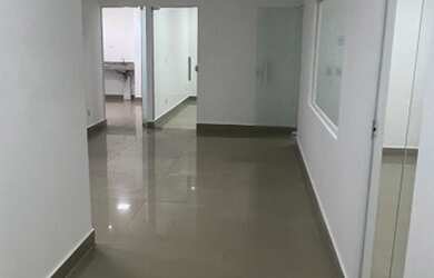 Imagem 9: Sala/Conjunto para aluguel possui 148 metros quadrados em Park Lozandes...