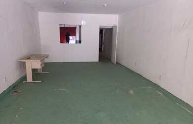 Imagem: O depósito possui 150m² de Área e está localizado em Santo