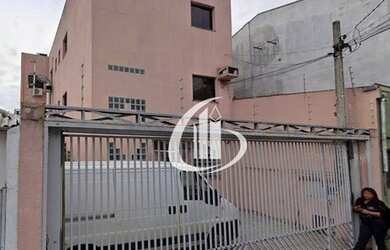 Imagem: O depósito possui 2 Vagas na garagem e 300m² de Área e está