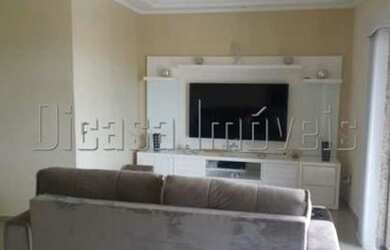 Imagem 14: casa cinematográfica. Piscina, Churrasqueira, VarandaeÁrea de serviço