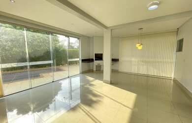 Imagem: A casa em condomínio possui 4 Dormitórios, 5 Banheiros, 4