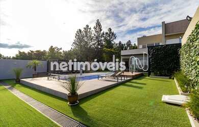 Imagem: A casa em condomínio possui 4 Dormitórios, 4 Banheiros, 5