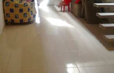 Imagem: A casa possui 3 Dormitórios, 3 Banheiros, 1 Vaga na garagem