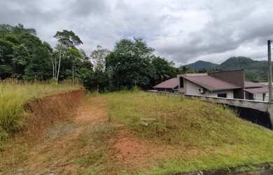 Imagem: O terreno possui 302m² de Área e está localizado em Jaraguá