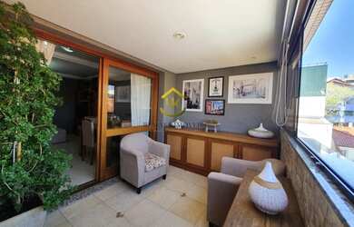 Imagem: O apartamento possui 3 Dormitórios, 2 Banheiros, 2 Vagas na