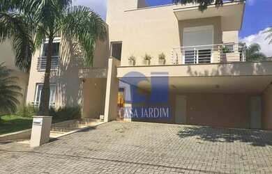 Imagem: A casa em condomínio possui 4 Dormitórios, 5 Banheiros, 5