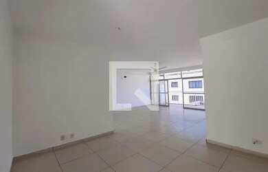 Imagem: O apartamento possui 5 Dormitórios, 4 Banheiros, 1 Vaga na