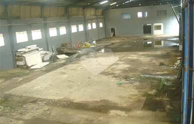 Imagem: O depósito possui 5 Vagas na garagem, 2.164m² de Área e