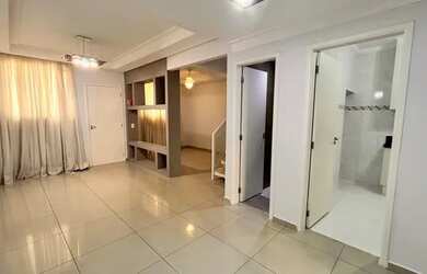 Imagem: A casa em condomínio possui 3 Dormitórios, 3 Banheiros, 2